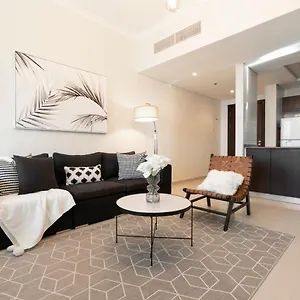 Apartment Guestready - Monochromatic Adventure