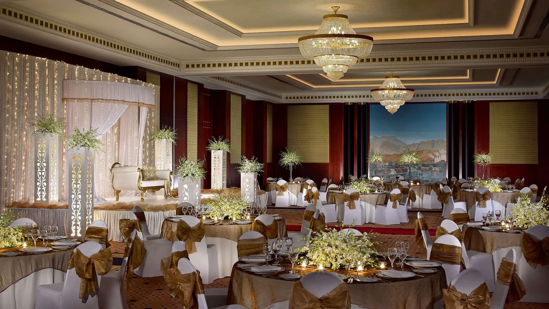 Dusit Thani Dubai Hotel