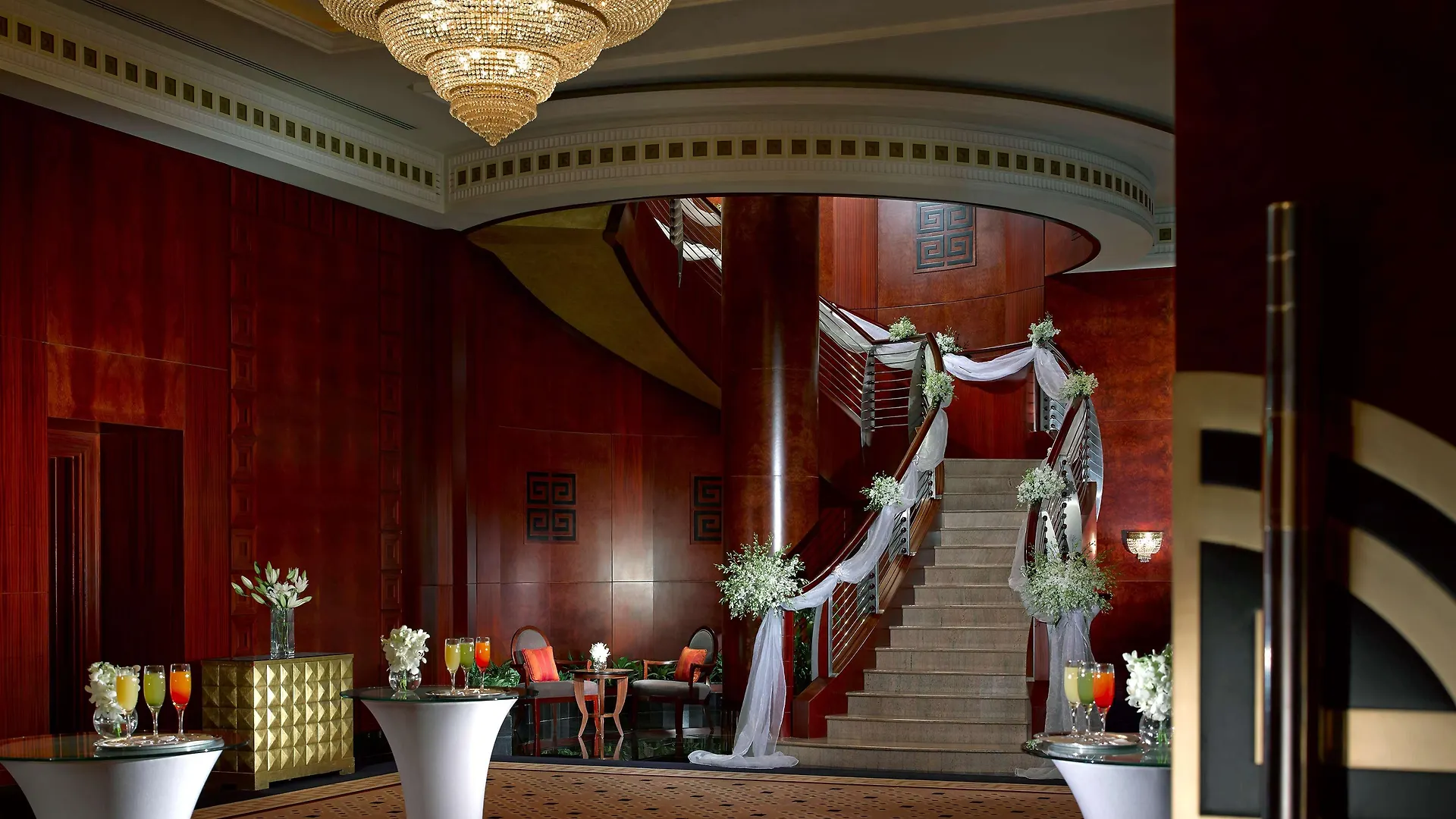 ***** Hotel Dusit Thani Dubai United Arab Emirates