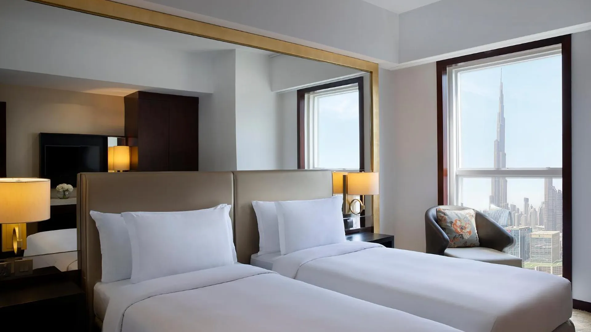 ***** Hotel Dusit Thani Dubai United Arab Emirates