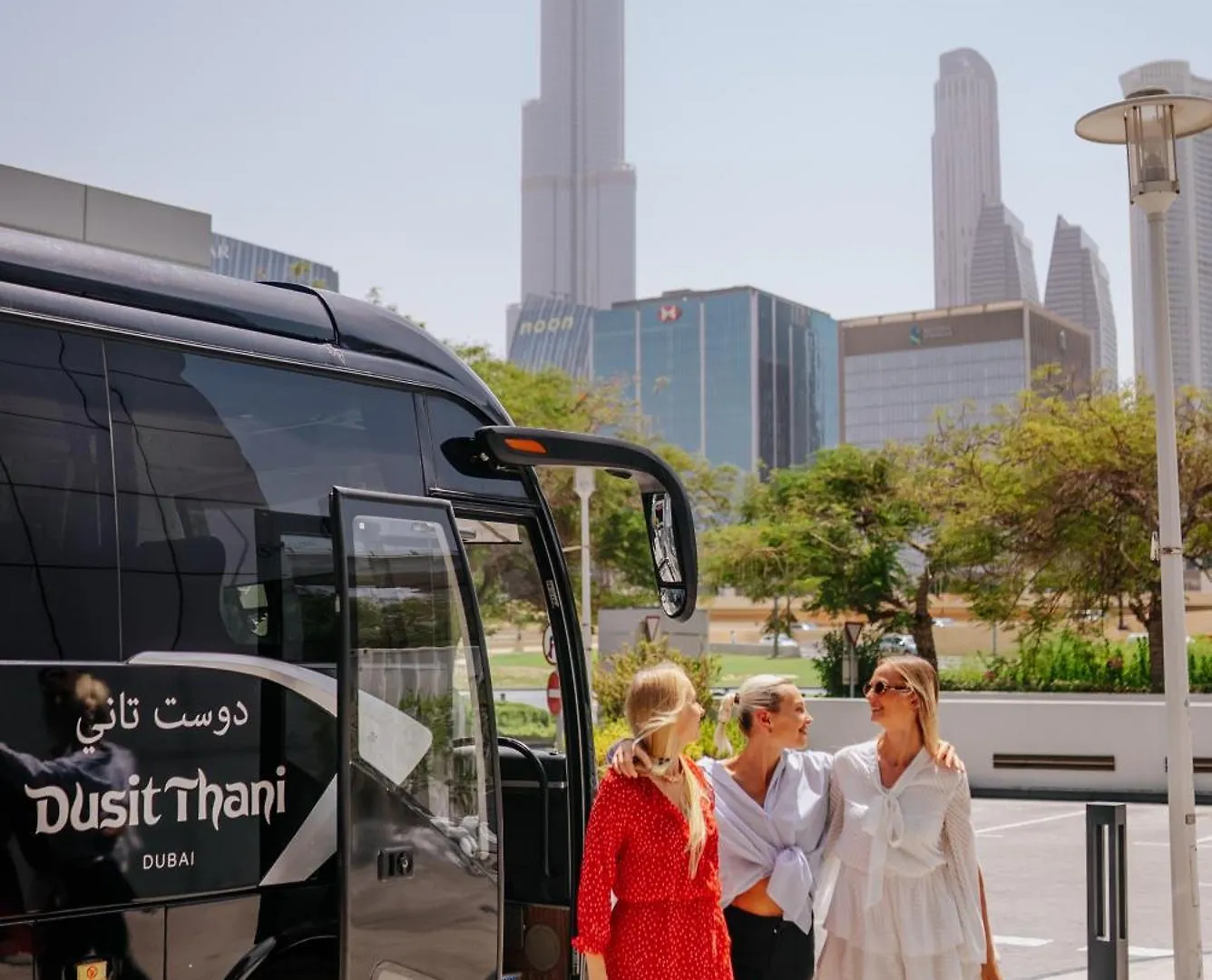 Dusit Thani Dubai 5*,